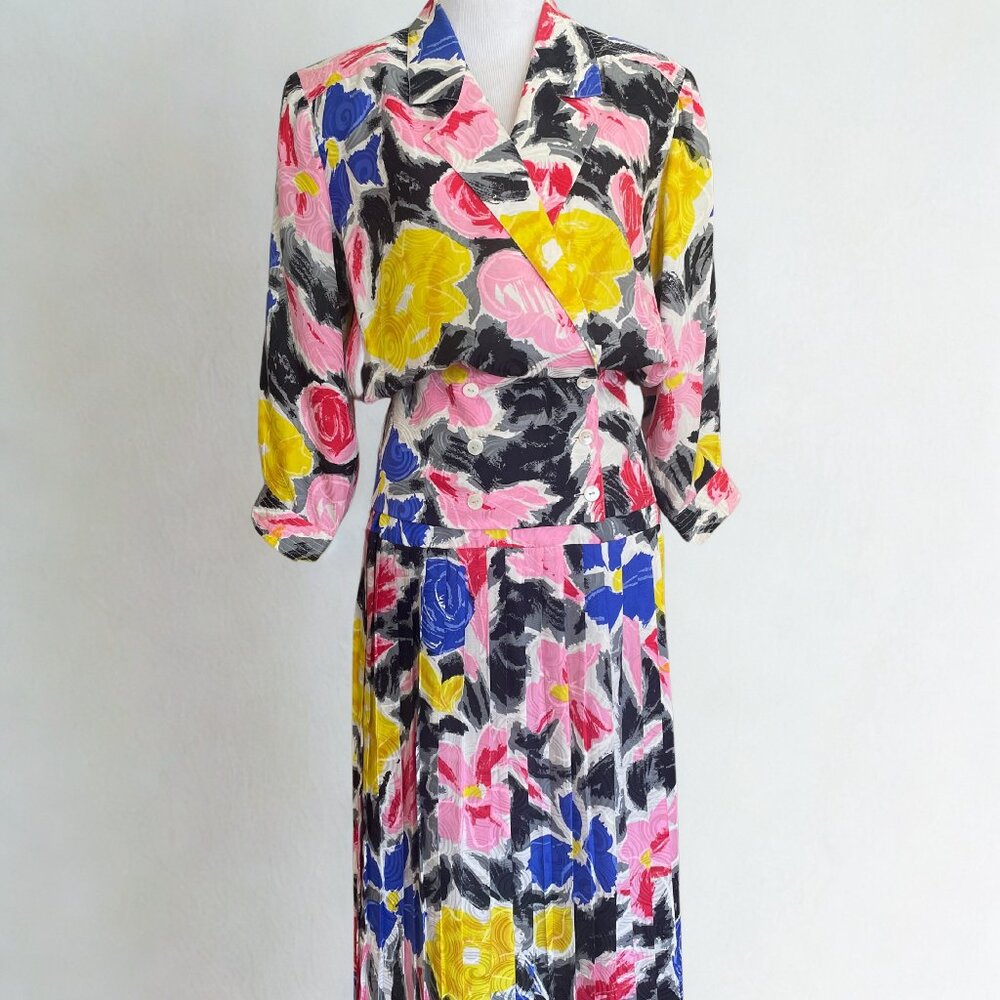 Vintage Neiman Marcus 100% Pure Silk Floral Suit - Size 4